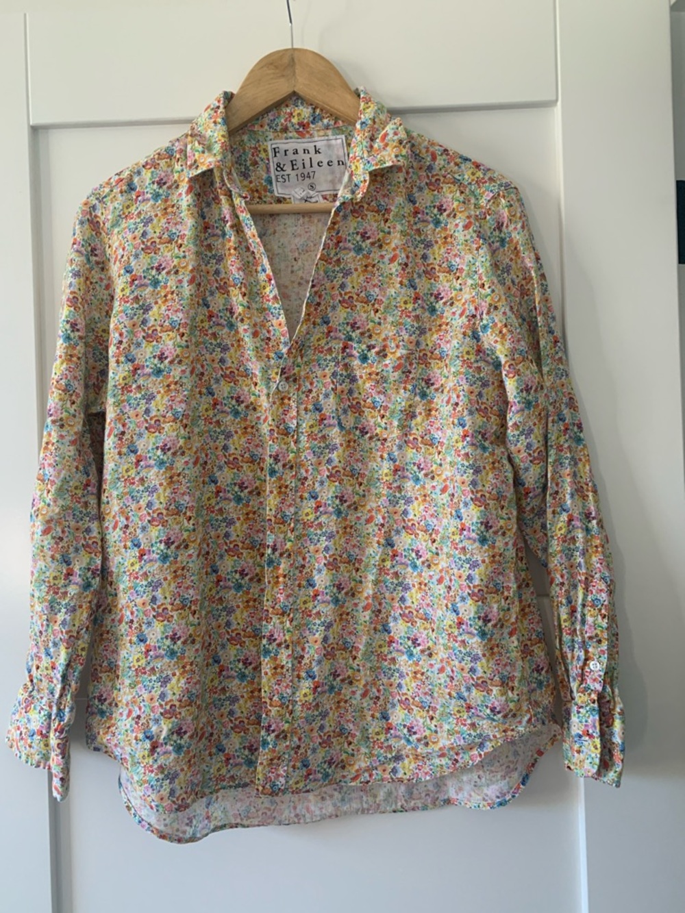 Frank & Eileen Floral Linen Button-Up